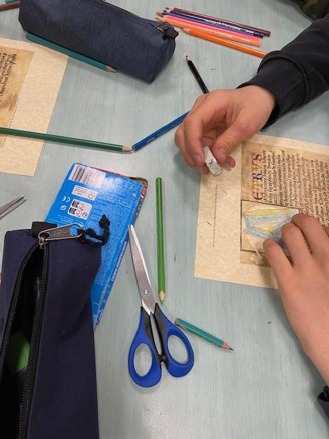 Dans la peau d'un copiste : atelier enluminures avec les cinquième SEGPA du collège Saint Vincent de Paul