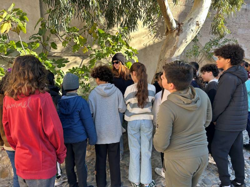 A la découverte de la faune et la flore au Fort St Nicolas de la classe de sixième du collège St Vincent de Paul Marseille