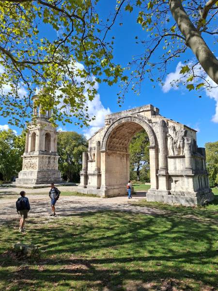 Journée d'intégration à St Rémy de Provence pour la filières ST2S du lycée St Vincent de Paul Marseille