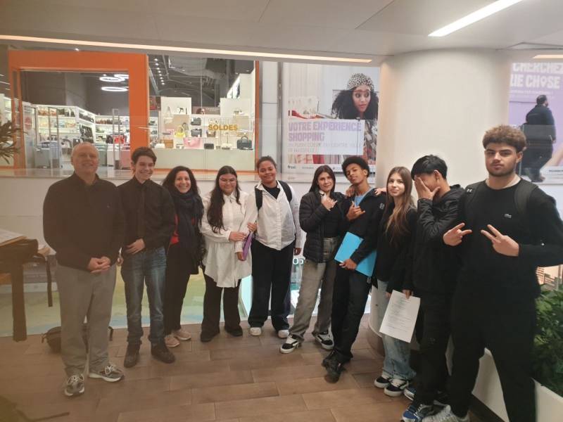 Sortie pédagogique au Centre Bourse des élèves de 2CAP EPC du lycée St Vincent de Paul Marseille 13006