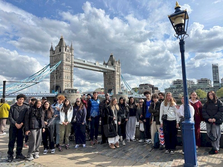 Notre zone d'activité pour ce service Lycée technologique avec bon encadrement des élèves